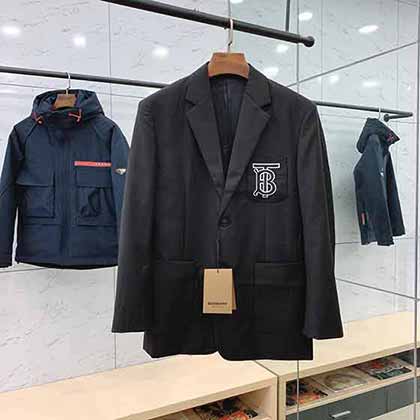 巴寶莉秋冬新品：復(fù)古格調(diào)，三防科技面料，男士商務(wù)