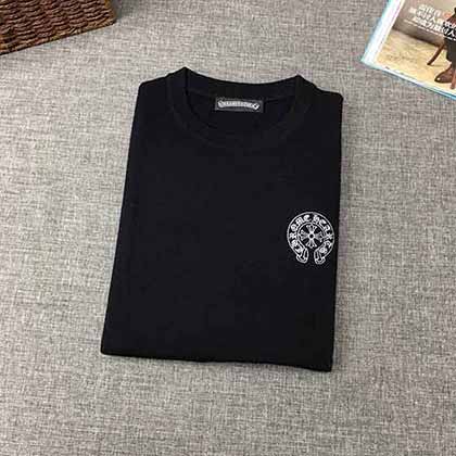 時尚服裝網Chrm Harts 克羅心秋冬限量款字母羊毛衫。