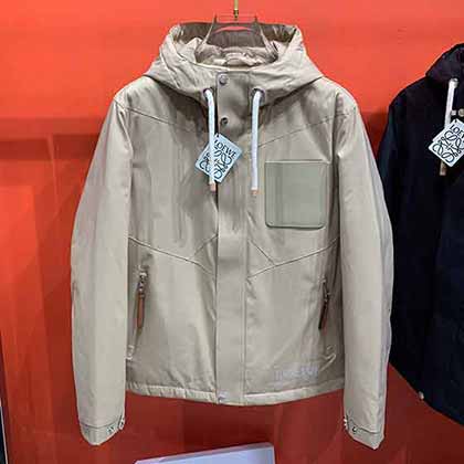 Lowe秋冬新款羽絨服 原版1:1訂制五金配件全進(jìn)口原版定制 歡迎專柜對比