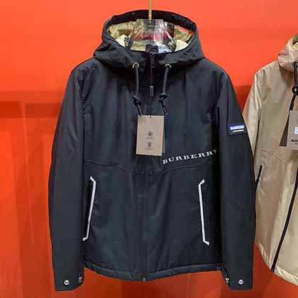 巴寶莉冬季新品出口海外訂單男士商務休閑羽絨服！