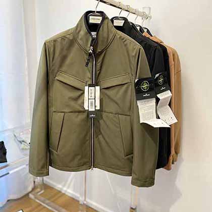 石頭島秋冬新品男裝連帽夾克。