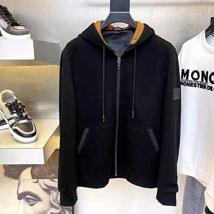 巴寶莉秋冬新款時尚大氣連帽夾克外套