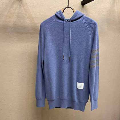 Thm Brwn湯姆布朗連帽羊毛衫，精良任秋冬任何場合。