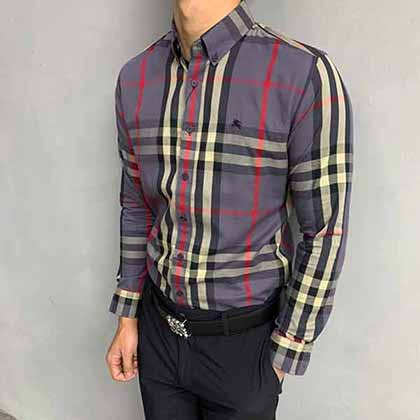 巴寶莉永不過時男士長袖襯衫,經典大格長袖襯衫。