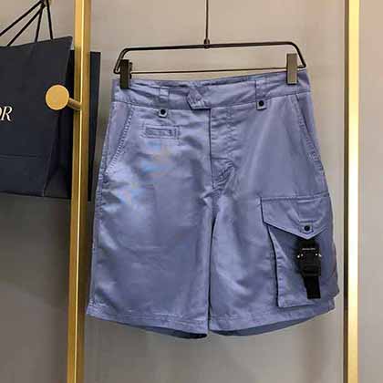 DIOR男士牛仔中褲，新款高街多袋短褲！