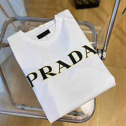 PUA普拉達(dá)美妙絕倫元素僅限當(dāng)代的時(shí)尚品味！
