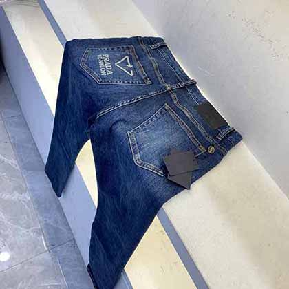 PRAD秋季新品經典綻藍懷舊系列