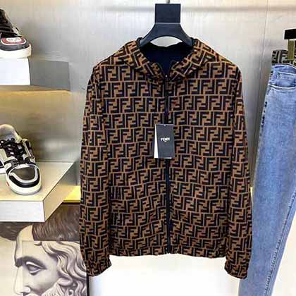 潮男畢備！芬迪復刻珍藏夾克，雙面穿