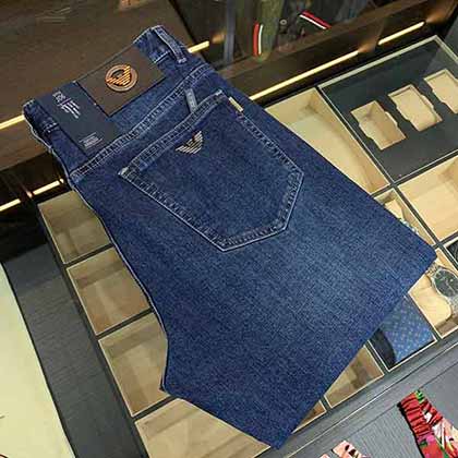 Amani阿瑪尼春夏新款立體修身小直筒剪裁男士水洗牛仔褲！