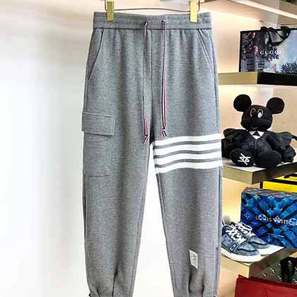 太佩服設計師了，Thom Bowne每出一款都會成為爆