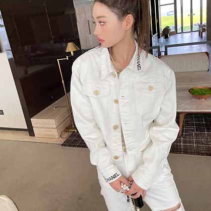 Chane1:1訂制高等訂制經典撞色字母刺繡百搭牛仔外套