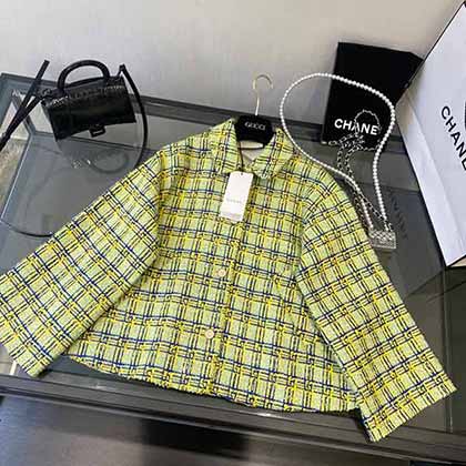 gucci古奇秋冬新品小翻領(lǐng)蝙蝠袖版型時尚女裝