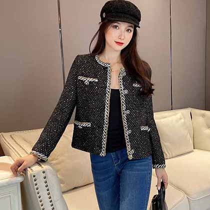 復古編織邊小香外套，深受現時代女性