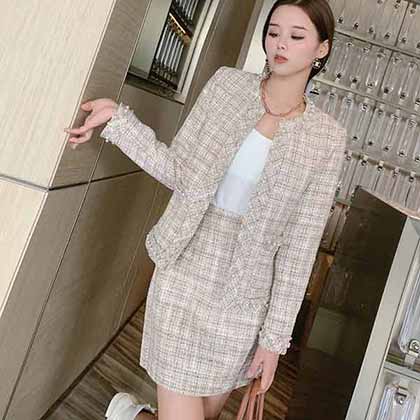 小香風套裝真的特顯貴且賊氣質，可日