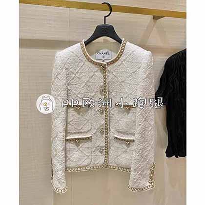 小香經(jīng)典四口袋3D立體剪裁版型白金外套。白富美畢備