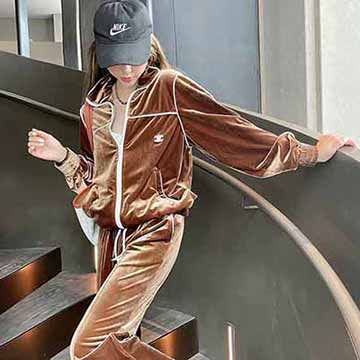 國際品牌女裝店Celine早秋新品高等定制休閑絲絨套裝