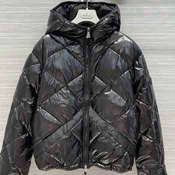 歐洲大品牌男裝Monler菱格拼接字母連帽羽絨服！