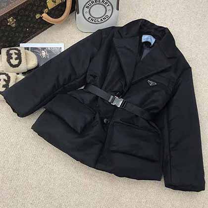 經典三角logo鐵標裝飾西裝式羽絨服