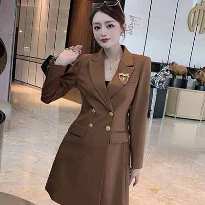 秋冬新款西裝裙，炸街氣場王多扣長袖收腰西裝裙