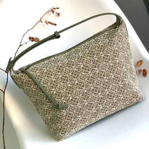 羅意威新款Cubi Anagram腋下包，時尚與品質(zhì)的精良結(jié)合！