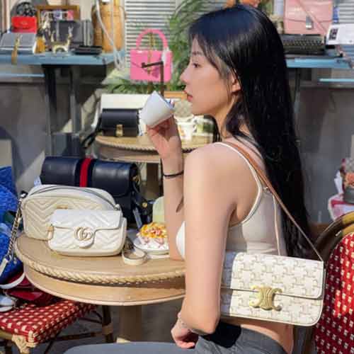 celine家凱旋門白色老腋下包也太絕了吧！