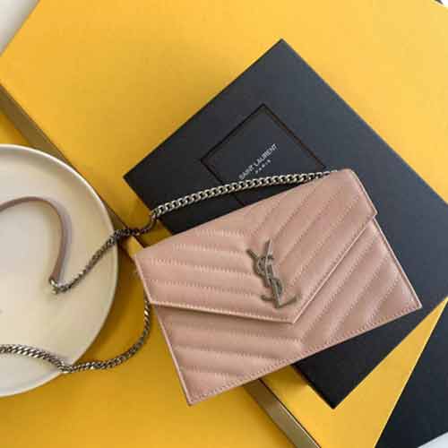 想入YSL魚子醬小包？進口牛皮配定制五金，