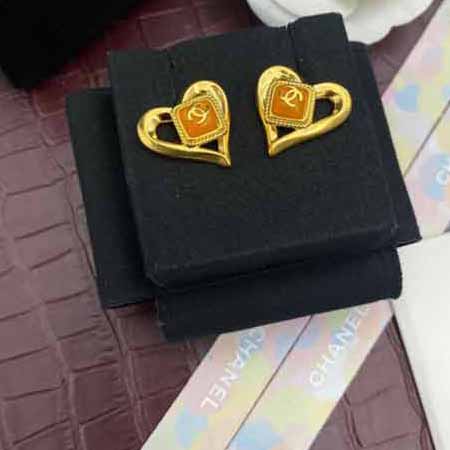 CHANE精致愛心耳釘女大品牌范T系