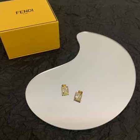 FENDI芬迪高定耳釘，簡約華麗，日常畢備！