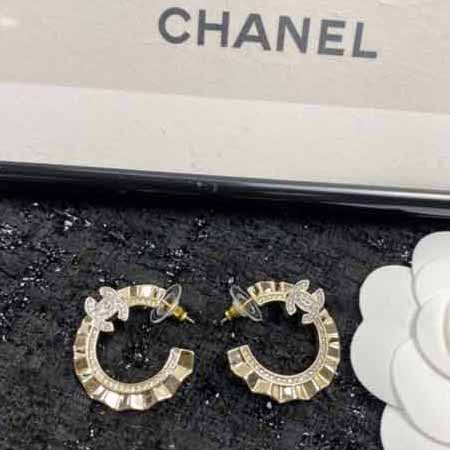 大品牌高等感耳環 輕奢字母耳釘 