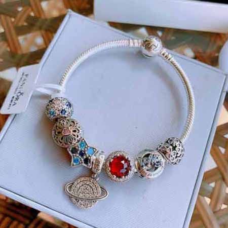 抖音網紅 直播帶貨歐美流行飾品，Pandora潘多拉手鏈手鐲！