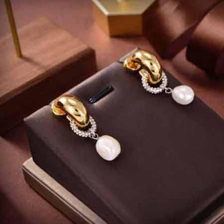 紀梵希流蘇耳環 優雅大方精工設計 雕刻  青春活力