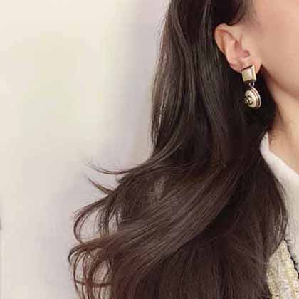 CHANEL好看的耳釘，小香珍珠雙c耳