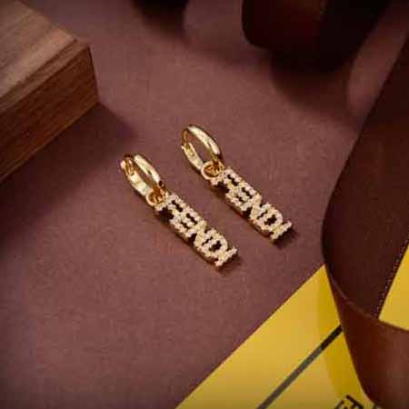 FENDI高等定制吳亦凡同款耳釘，芬迪logo耳環