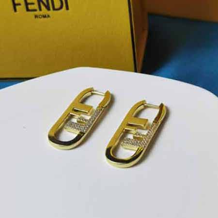 Fendi官網爆款耳環，閃耀大氣，讓你一見鐘情！