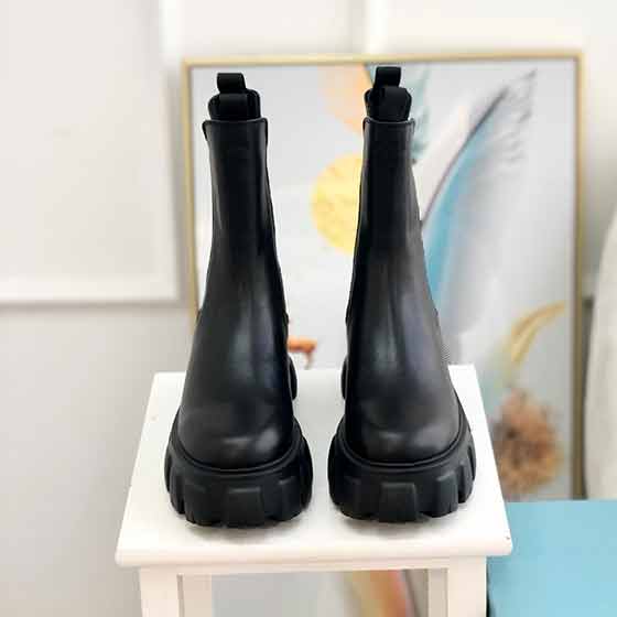 Prad秋冬新品短靴真皮女靴，布洛克厚底踝靴！