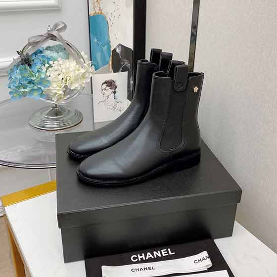 大品牌冬季女靴小香山茶花金屬logo點綴切爾西短靴