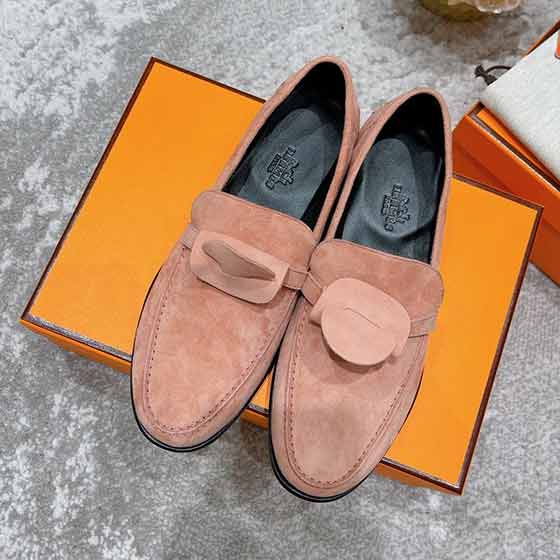 新款Kelly扣樂福鞋，HERMES的女鞋價錢！