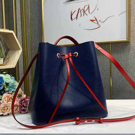 lv官網女包 NOE系列LOCKME BUCKE