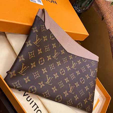 潮牌真皮手拿包男士歐美大品牌lv