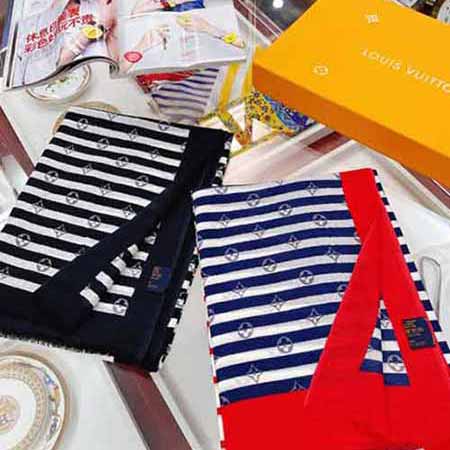 LV路易威登秋冬季經典款大紅色羊毛長方形女士圍巾