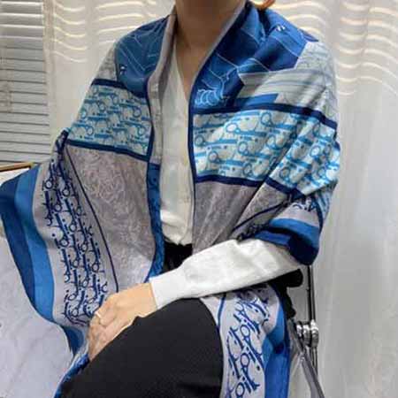 歐美大品牌圍巾Dior長(zhǎng)款秋冬保暖女士大方巾旅游度假沙灘巾披肩