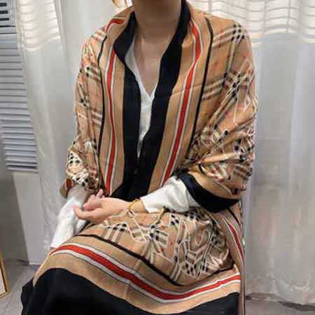Burberry冬季高等圍巾 大品牌仿羊絨外搭洋氣女薄款字母印花保暖披肩