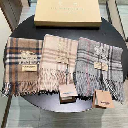 巴寶利圍巾女士冬季大品牌高等感老花百搭羊絨披肩加厚保暖圍脖