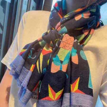 Chane圍巾女冬季網(wǎng)紅高等感大品牌老花字母羊毛雙面羊絨披肩