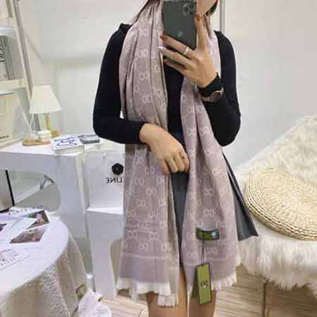 Gucci圍巾女士秋冬季百搭哆啦A夢高等感聯名系列圍巾