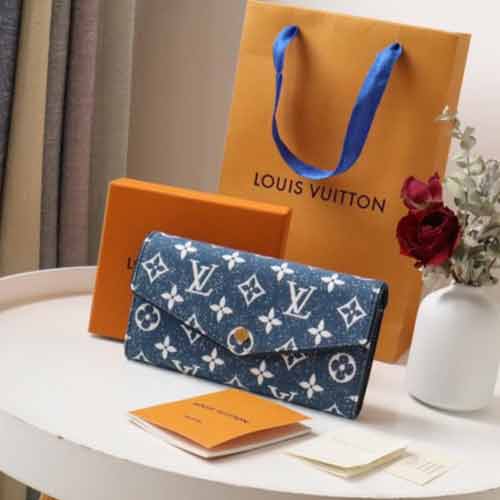 路易威登Sarah錢包M81183，多個口袋和信用卡夾層，時尚畢備！