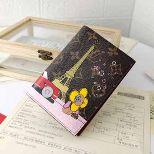 路易威登經典粒紋小牛皮護照夾，內