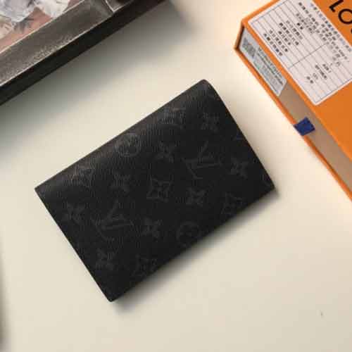 M60181路易威登有多個隔層旅行