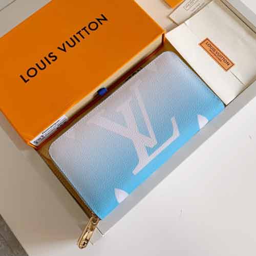 精仿Monogram帆布錢包，設計雅致，空