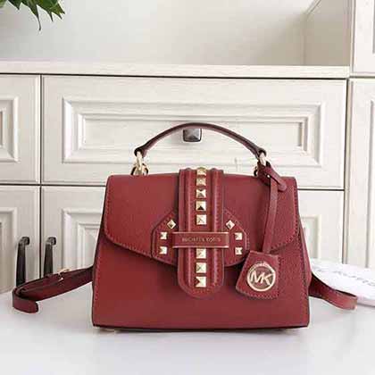 MK大品牌手提包 高等感氣質大容量包  Bleecker小號鉚釘斜挎包